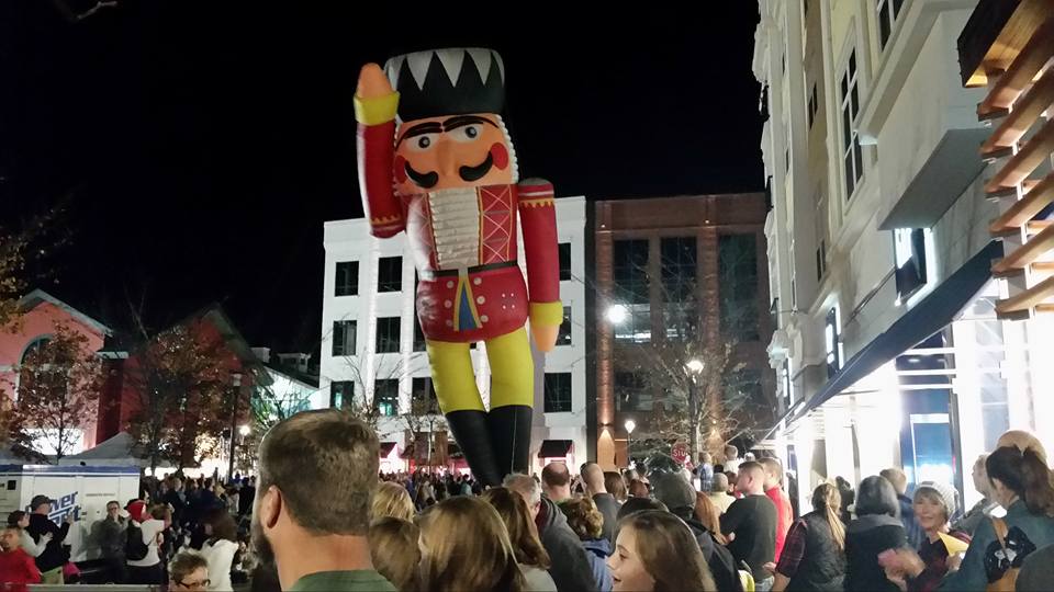 Christmas Parade and Tree Lighting at Liberty Center 2